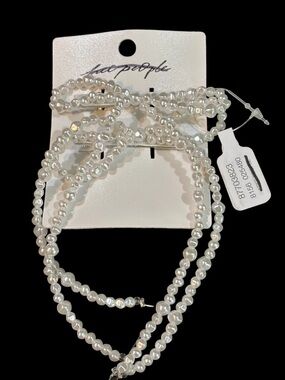 Free People Beaded Bow Hair Clips NWT